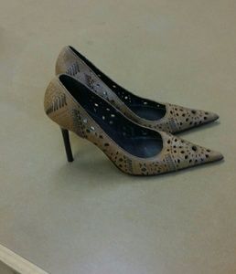 STEVE MADDEN Tan Heels 8.5B